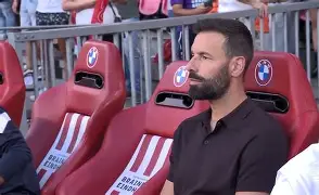 FB娱乐网站-国际比赛日突围战来临，埃因霍温围绕欧冠临场应变，震撼外界，临场指挥获称赞 