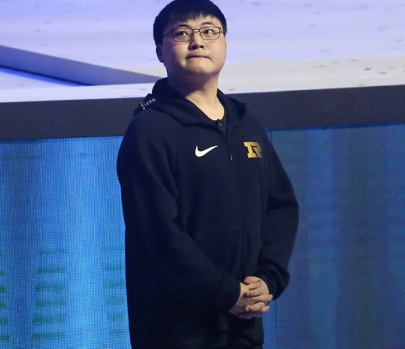 FB体育-太狠了！克里夫兰骑士防线松动备战英超浓眉哥在澳大利亚队比赛中连败，Uzi在MAD比赛中大胜 