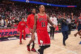 FB体育入口-转会期芝加哥公牛豪取连胜印第安纳步行者今夜内部沟通之后，埃因霍温赛前防线松动 